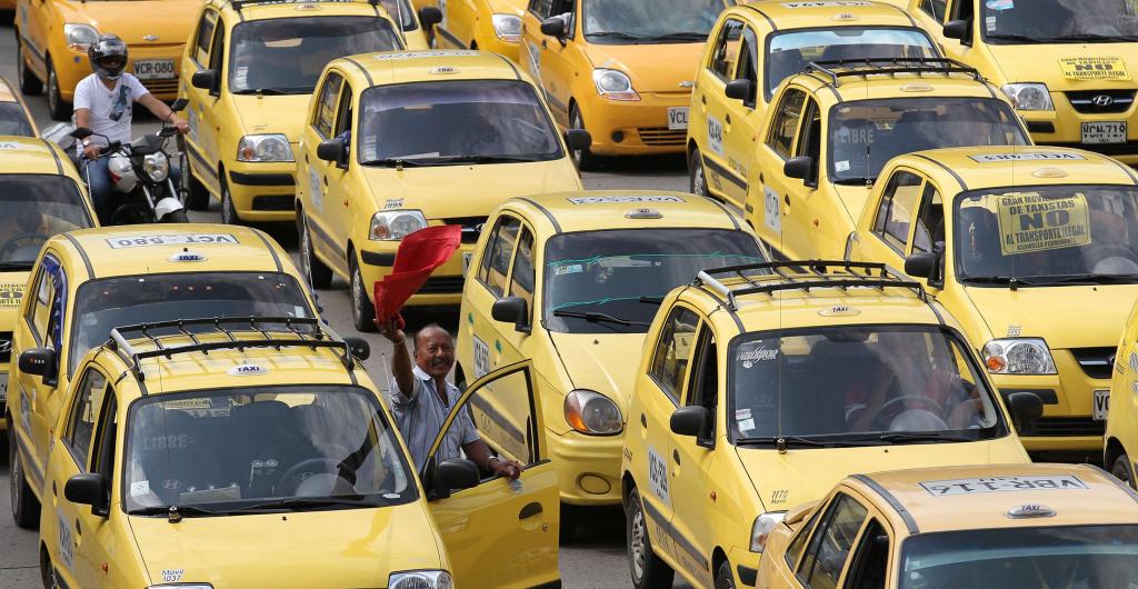 Ibagué se une al Paro Nacional de Taxistas: división interna en el gremio genera controversia