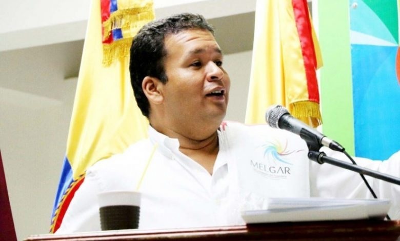 Gentil Gómez la embarró: Nuevo Liberalismo lo desautoriza y lo advierte con demandas
