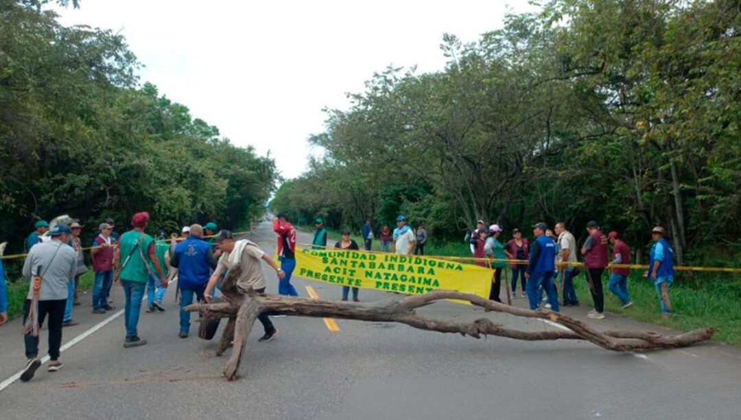 Cierres viales en la vía Natagaima–Girardot durante protesta indígena