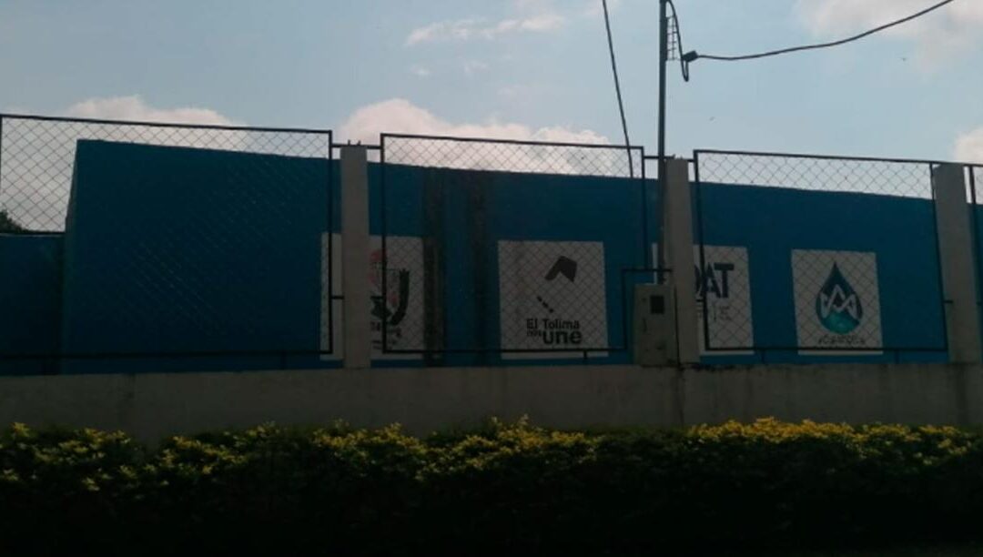 Residentes de Modelia 2 reportan fallas en el servicio de agua y deterioro en la infraestructura del acueducto